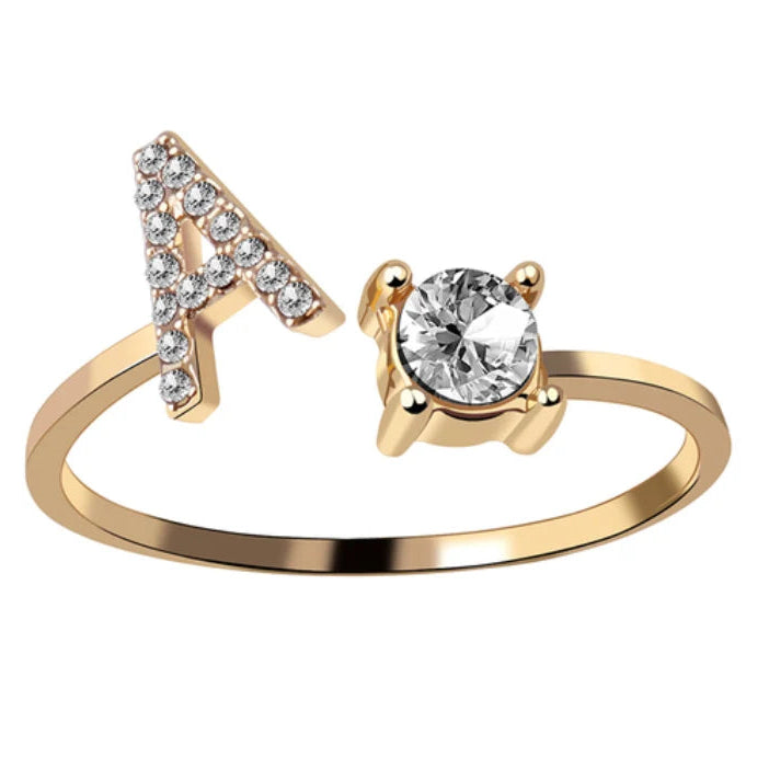 Goldener Buchstaben Ring