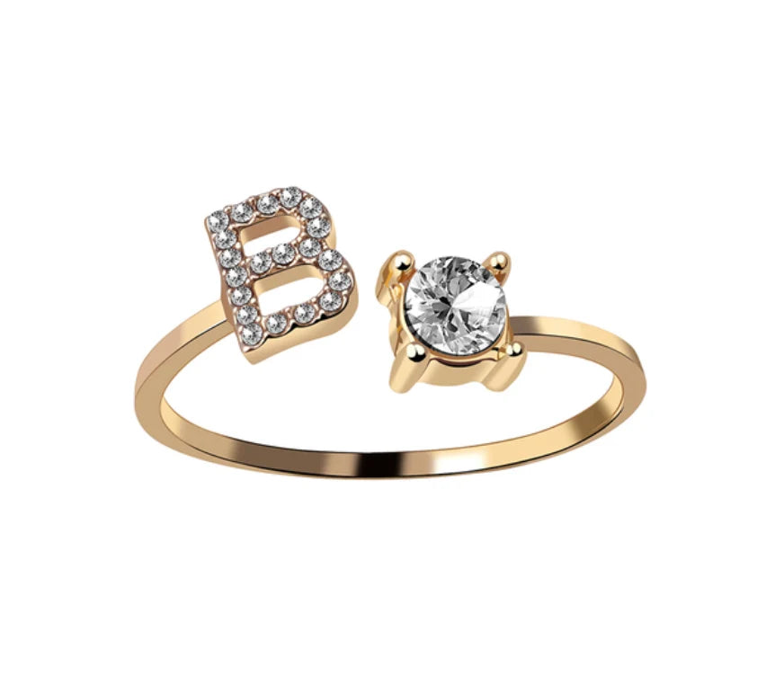 Goldener Buchstaben Ring