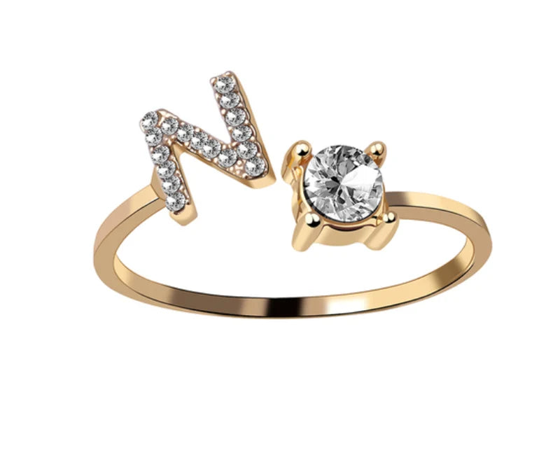 Goldener Buchstaben Ring
